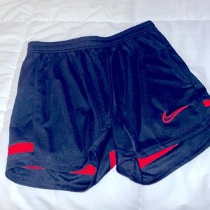 NIKE dri-fit women shorts ✔️